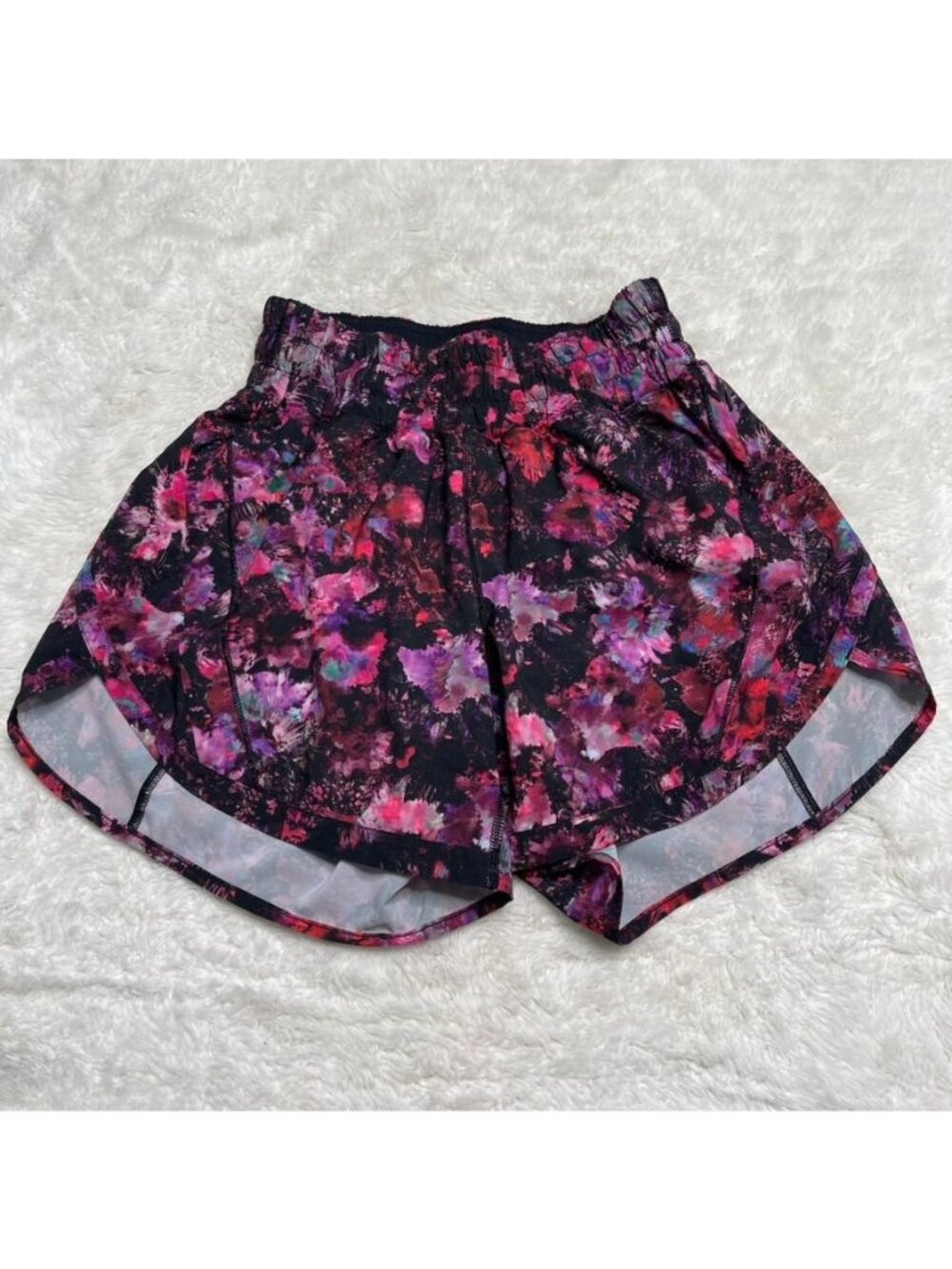 Lululemon Tracker Short V Size 2 Floral Splatter Multi Pink Black Running Athlet